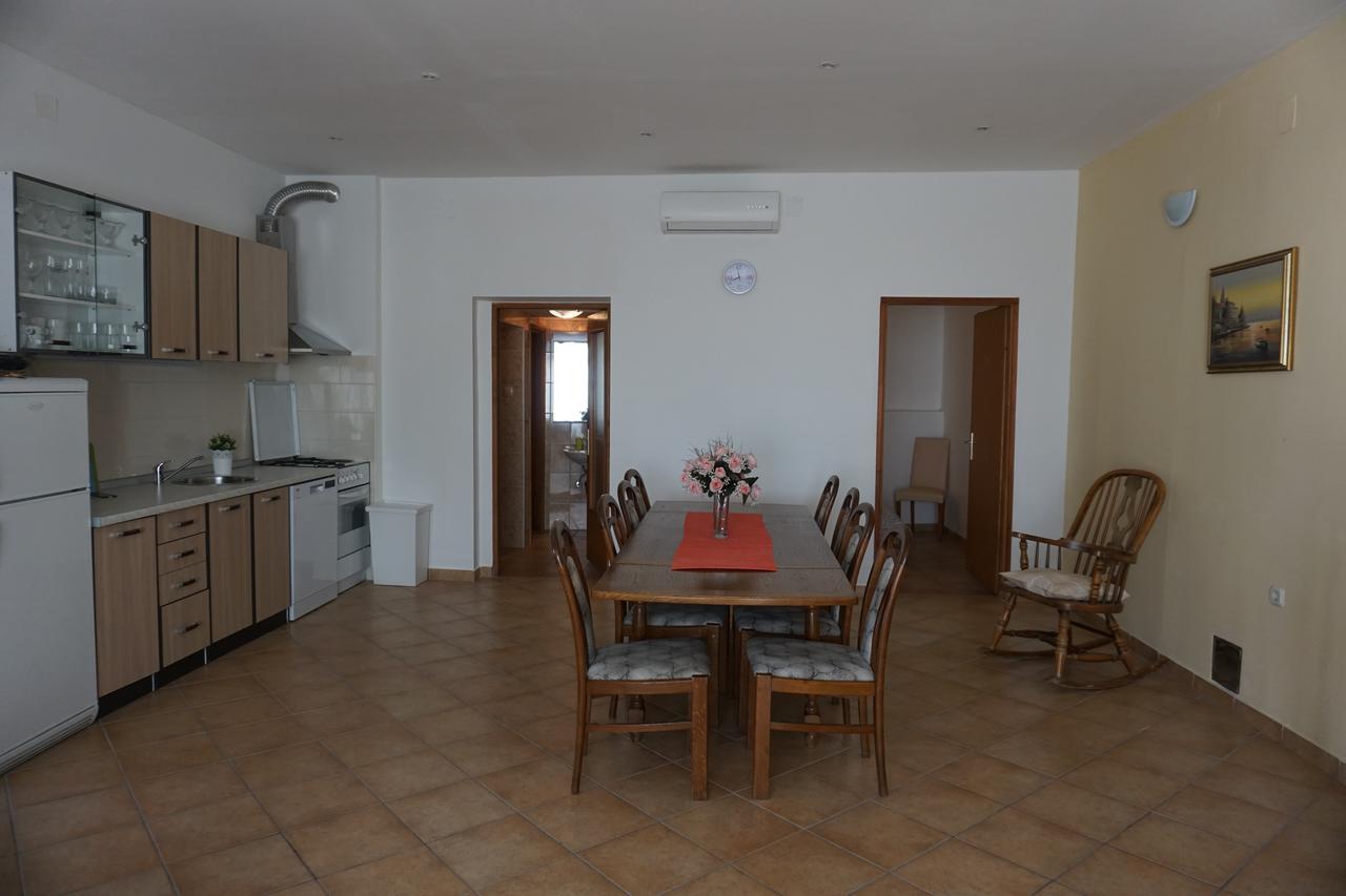 Apartments Ivancic Novi Vinodolski Exteriör bild